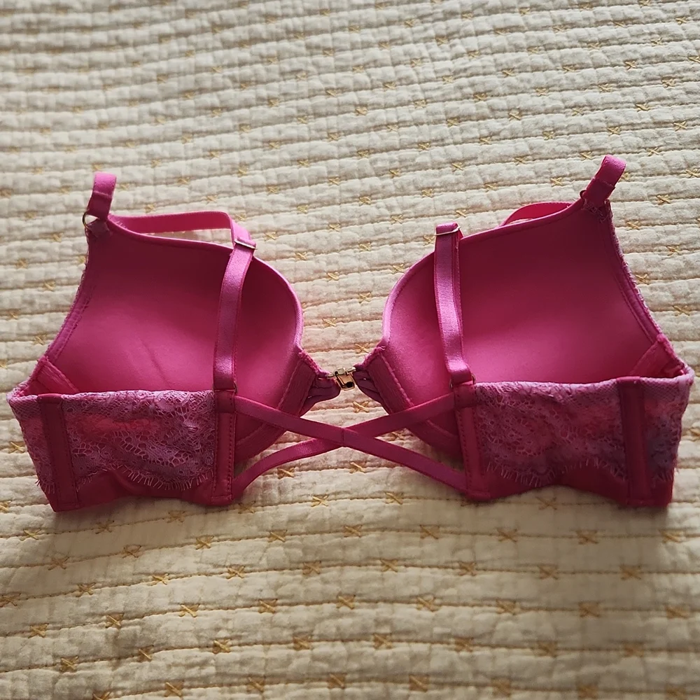 Victoria's Secret Very Sexy Push-up Bra NWOT - Picture 4 of 6